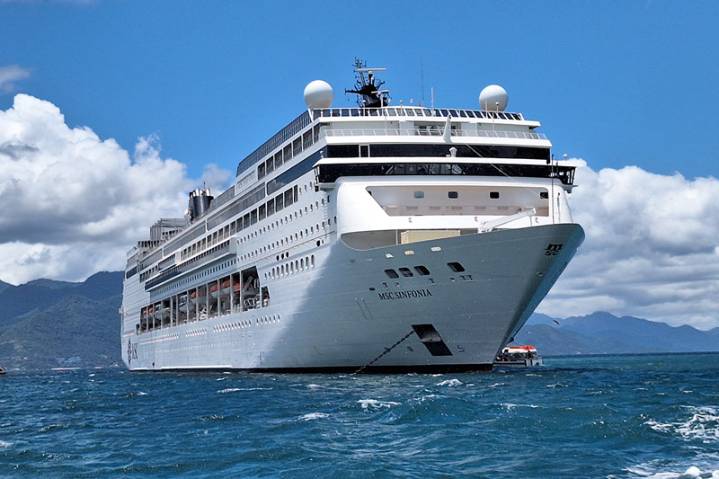 MSC Sinfonia Kicks Off 2025-26 Season in Brazil