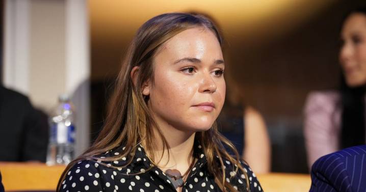 Tim Walz’s Daughter Eviscerates Trump for Calling Her Dad a Vile Slur