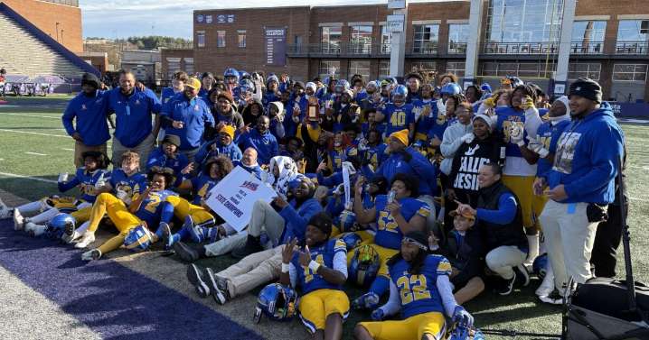 Oscar Smith dominates its way to second straight state title