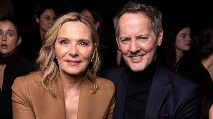 Sex and the City: Kim Cattrall se casa en Londres en una boda sorpresa e íntima con Russell Thomas