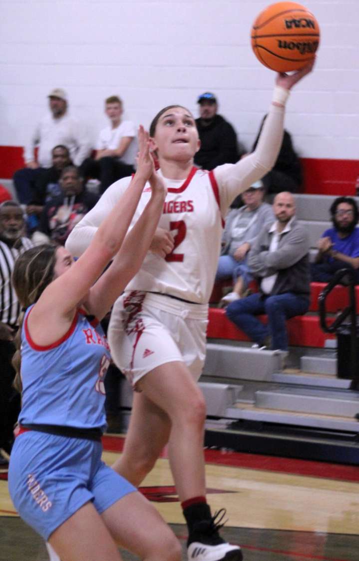 Cedar Bluff’s Vadon earns early Christmas present in area basketball rout of Pleasant Valley