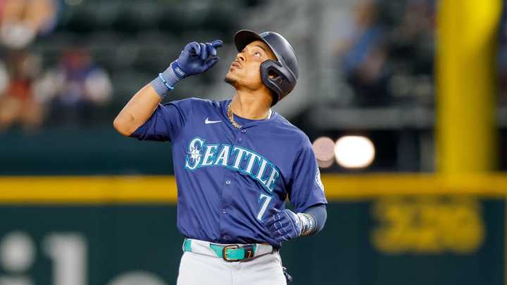 Potential Red Sox Free Agent Target Reportedly Signs Elsewhere