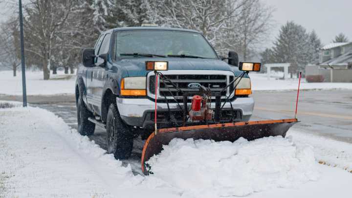 Rockford officials stunned by poor snowplow operation