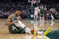 Antetokounmpo podría quedar fuera hasta 4 semanas con los Bucks por lesión
