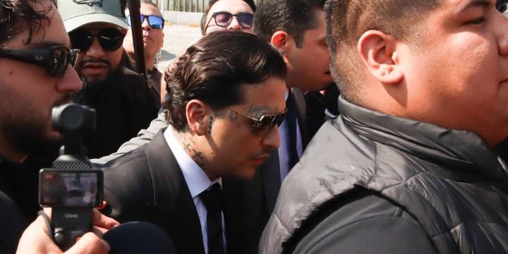 Christian Nodal en riesgo de volver a juicio: Universal Music interpone apelación y reabre disputa legal