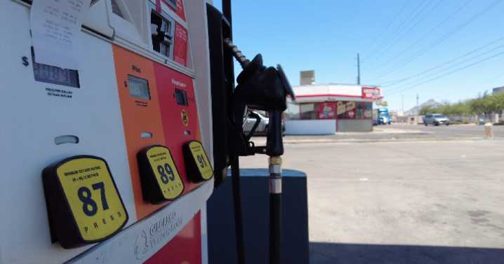 U.S. gas prices drop below $3 a gallon for first time in more than four years