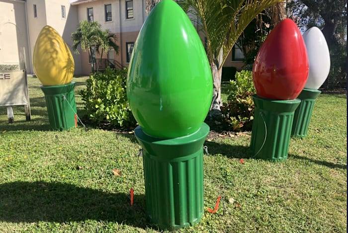 Who would do a thing like this? Enormous Christmas bulbs missing from downtown Melbourne display