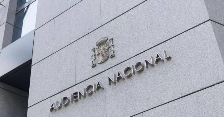 La Policía detiene a ocho personas tras registrar una empresa de hidrocarburos por un presunto fraude de hidrocarburos de 280 millones