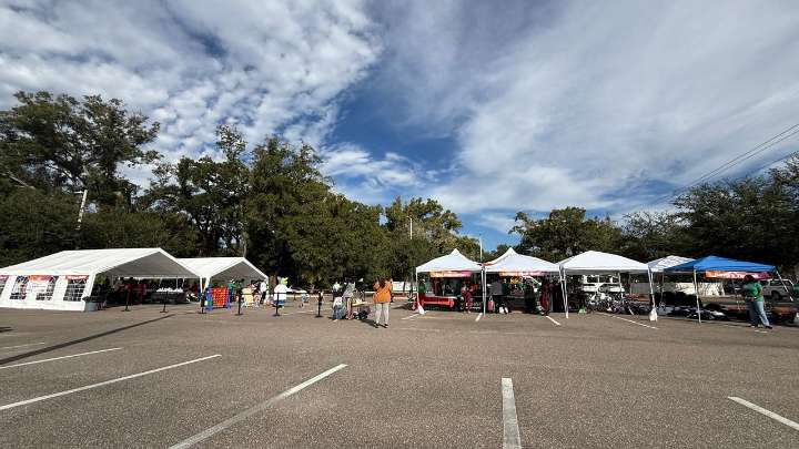 Tampa Family Health Centers hosts holiday drive