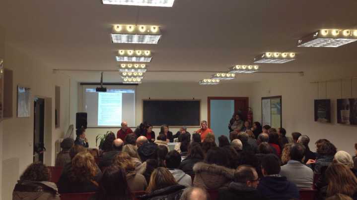 Cómo funcionan en el mundo los "Consejos de padres" que propone la Reforma Educativa