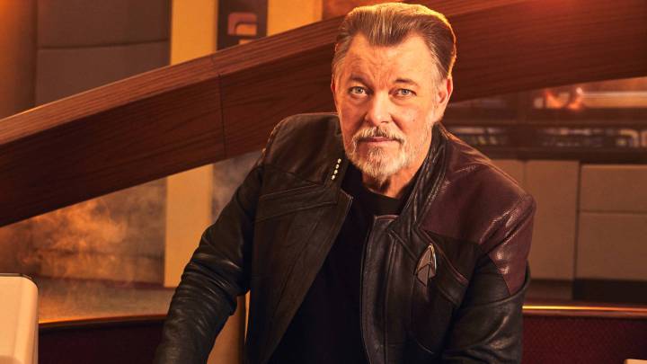 Star Trek Legends Jonathan Frakes And Robert Picardo Reunite In Starfleet Academy