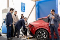 Copec pone en marcha los cargadores para autos eléctricos más potentes de Chile: se demoran apenas 10 minutos