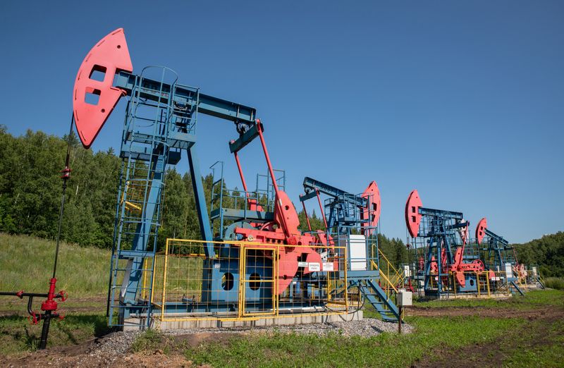 Oil extends gains after US seizure of tanker off Venezuela