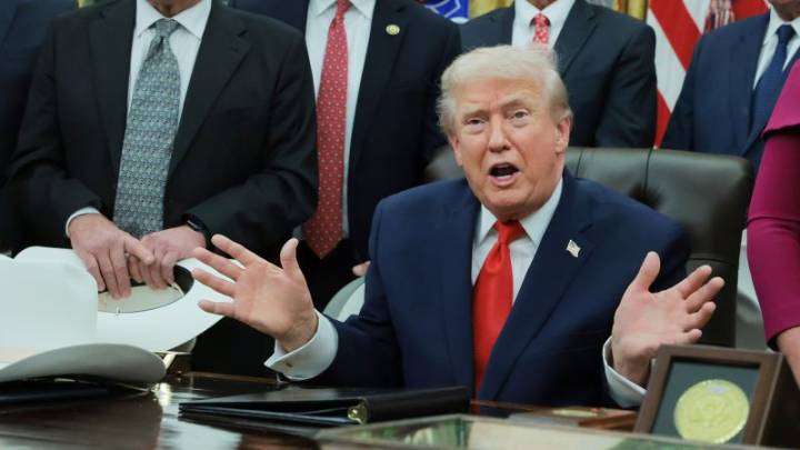 Trump insinúa que pronto comenzaran ataques por tierra en Venezuela