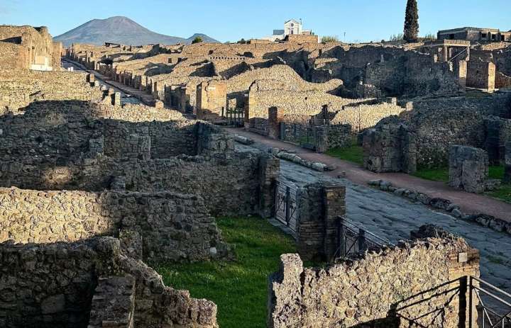 Descubrimiento en Pompeya revela método romano de hormigón que se autorrepara y revolucionó la arquitectura