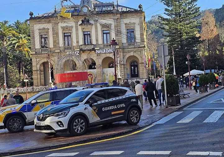 Fallece en plena calle un vecino de Villaviciosa