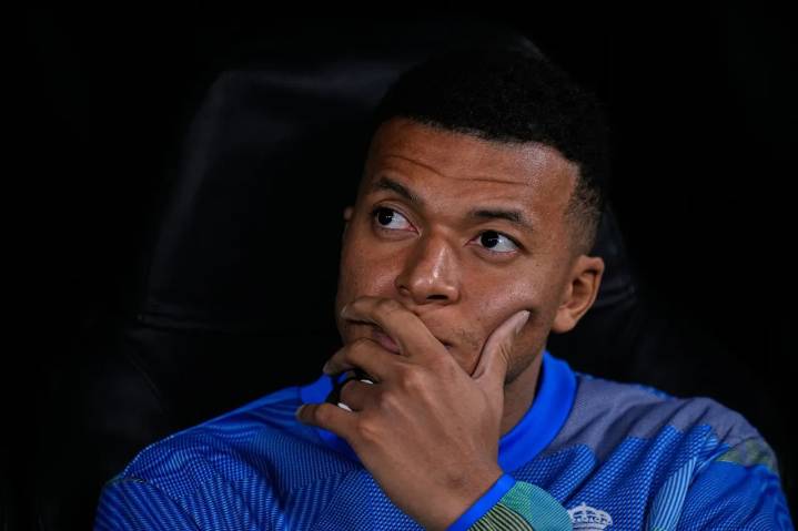 Real Madrid no arriesga y deja a Kylian Mbappé en el banquillo ante el City