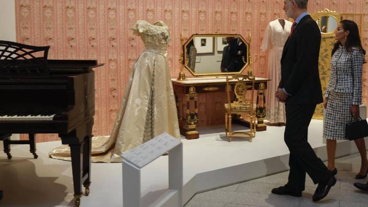 Letizia: del glamour de Victoria Eugenia a la realidad de las mujeres prostituidas