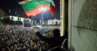 Renuncia gobierno de Bulgaria tras protestas masivas