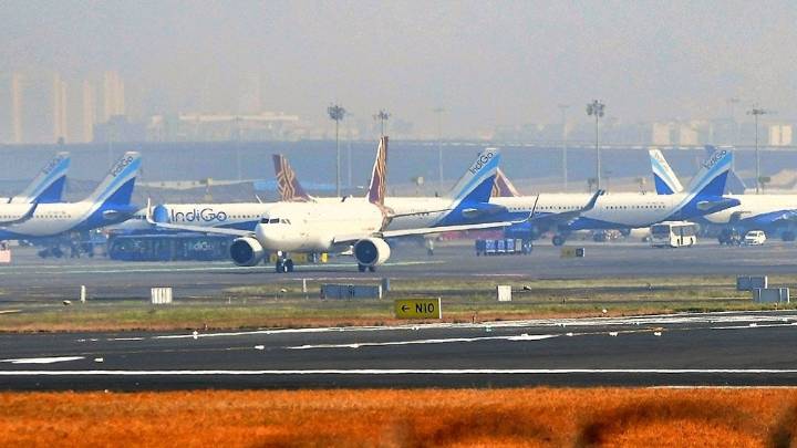 IndiGo shares slump 9% this week amid 'double whammy' pressure