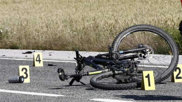 Atropello múltiple a un grupo de ciclistas en Barcelona: tres heridos, uno de ellos crítico