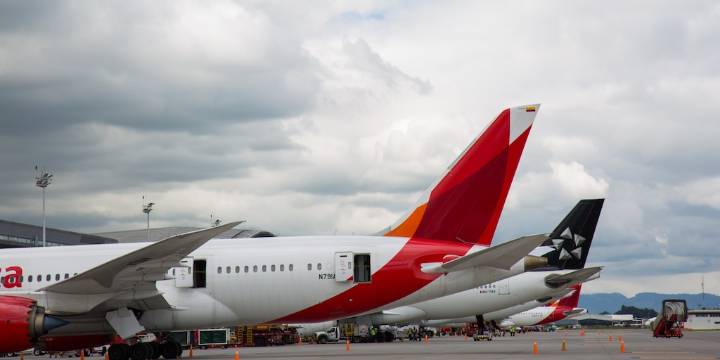 Avianca reanudará la venta de pasajes tras actualizar el software del 90% de su flota: habrá un plan integral para los afectados