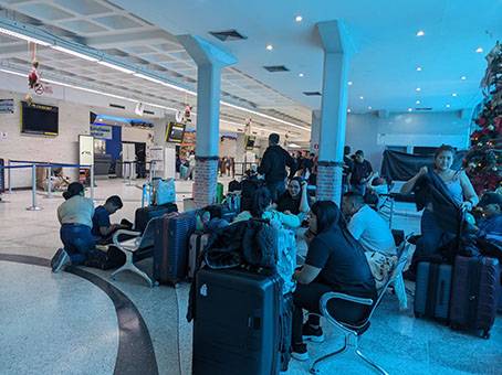 Ocho pasajeros perdieron sus vuelos por retrasos en vías