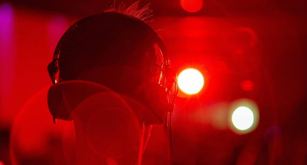 Un estudio revela que casi nadie distingue la música creada por IA, y crecen las demandas de transparencia