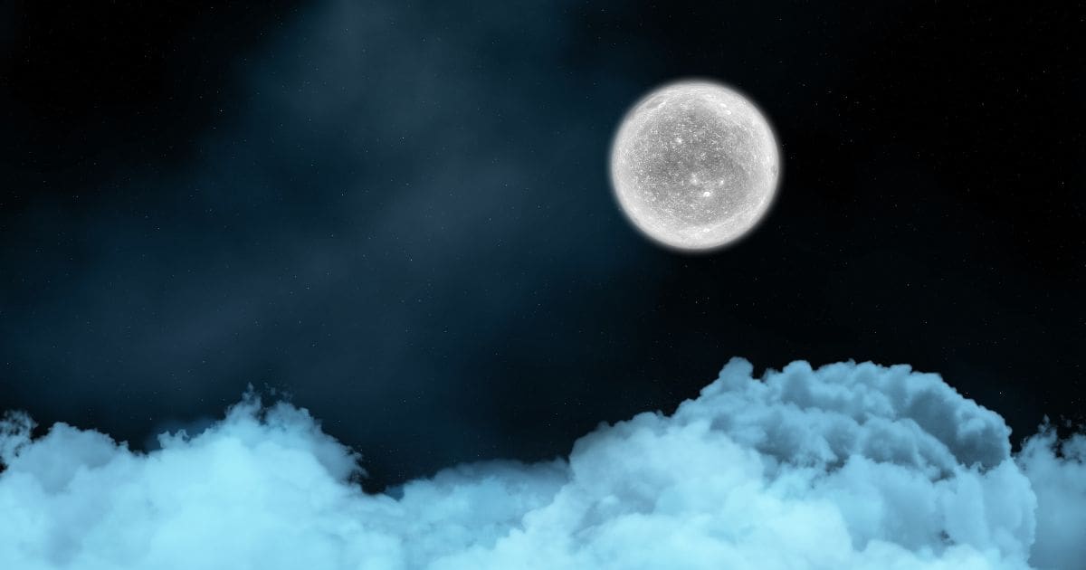 Superluna Fría de diciembre 2025: consejos para cada signo y ritual sencillo para la abundancia