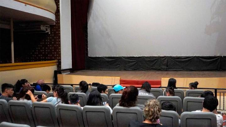 El Cine Renzi ofrece una variada cartelera para todas las familias bandeñas