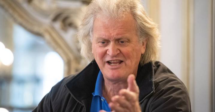 Wetherspoon's boss Tim Martin says 'maximum' 20p breakfast increase next year