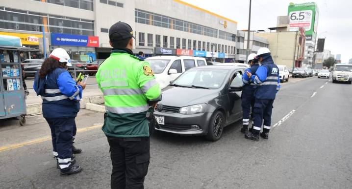 ATU retiró de las pistas a más de 800 vehículos durante el mes de noviembre