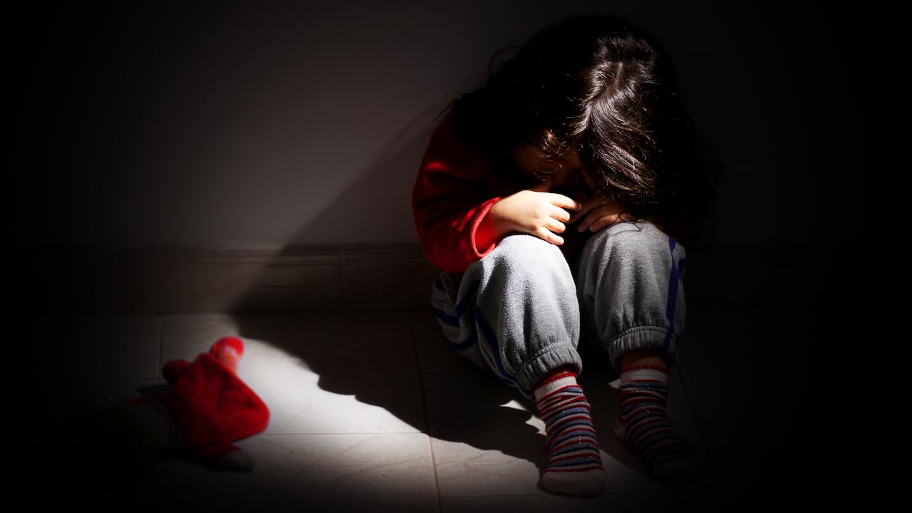 Siete capturados por abusos sexuales en Medellín: varios eran padres que sometían a sus hijas a años de agresiones