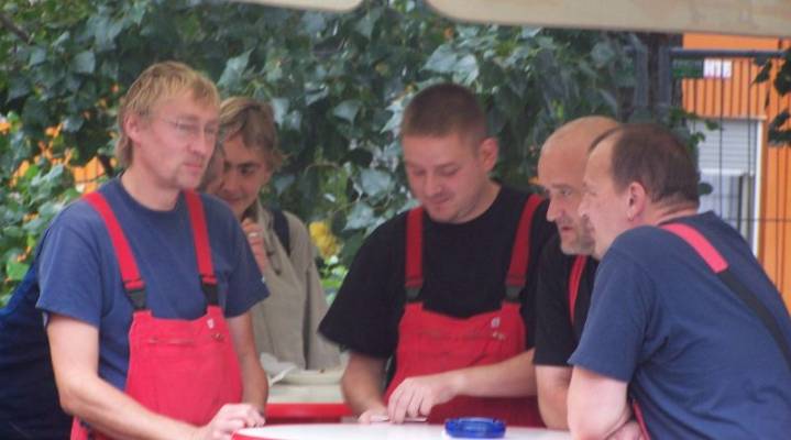 Local Construction Crew Lasts Almost 20 Minutes Without a Vulgar Comment