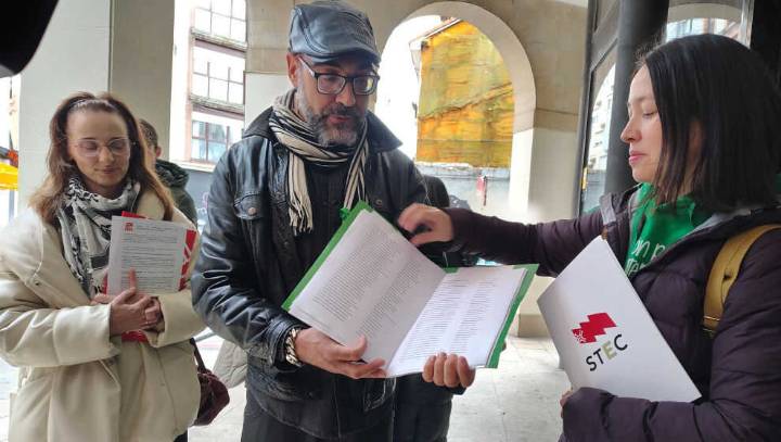 Los docentes convocan una concentración para mostrar su rechazo "frontal" al "atropello" del cambio de modelo de oposición