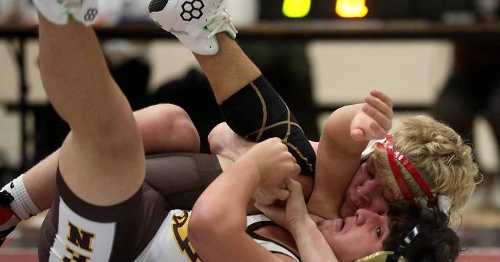 Radic Dvorak, Huntley fend off feisty Jacobs for FVC victory