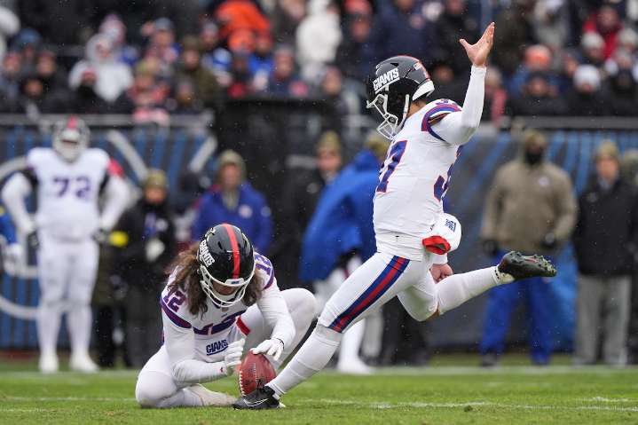 Giants’ field goal attempt fails in a very unusual way