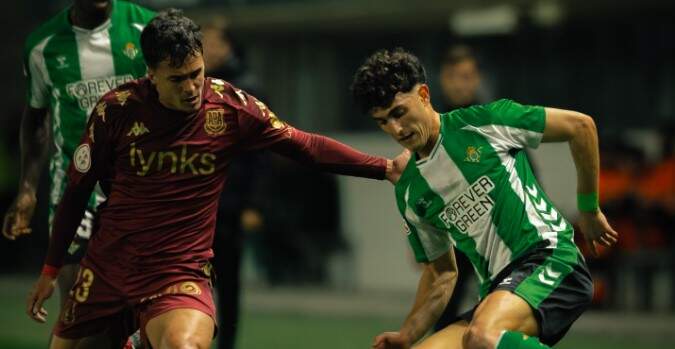 El Alcorcón deja escapar un triunfo encarrilado ante el Betis Deportivo pese a su superioridad