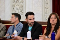 David de la Cruz achaca la sangría poblacional a “un modelo de ciudad destinado a los turistas”