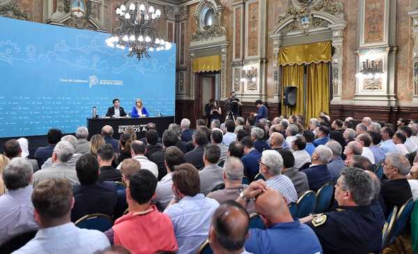 Kicillof presiona por el endeudamiento: dos sesiones, el Bapro y municipios