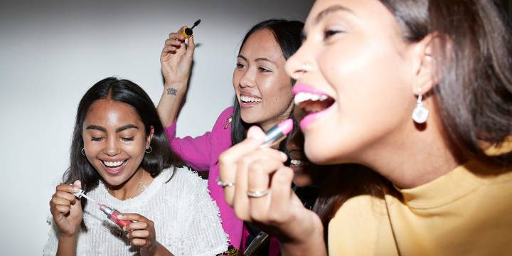 Quick Beauty Fixes for Last-Minute Party Invites