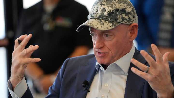 Democratic senators call Kelly investigation 'abuse of power'