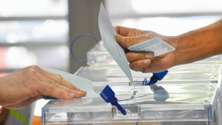 Guardando las distancias: Y yo ahora, ¿a quién carajo voto?