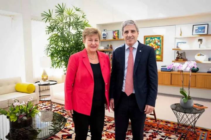 El FMI insiste en que Argentina debe cumplir con la meta de reservas