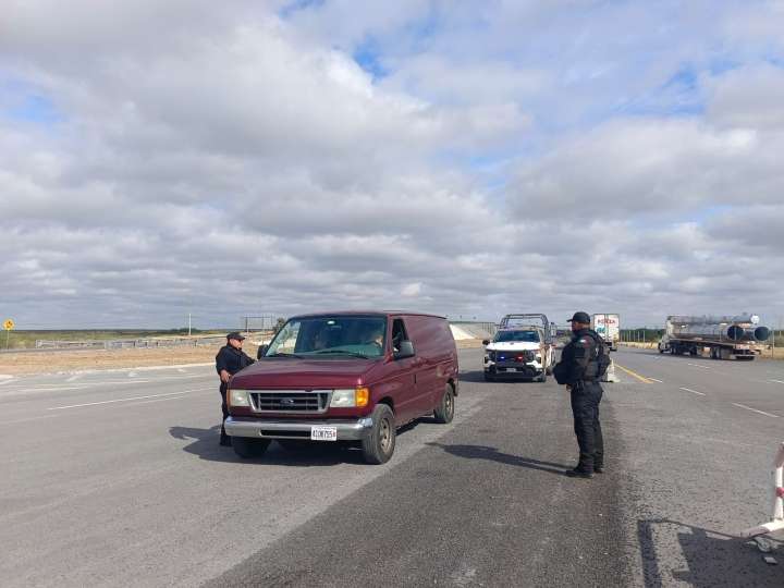 Paisanos constatan presencia y apoyo de la Guardia Estatal en carreteras de Tamaulipas