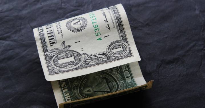 El salario mínimo en Venezuela llega a medio dólar por mes