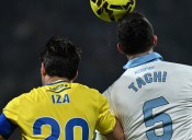 El Zaragoza se pega un tiro en el pie ante el Cádiz: derrota (1-2) tras un gol en propia y un misil de Diakité