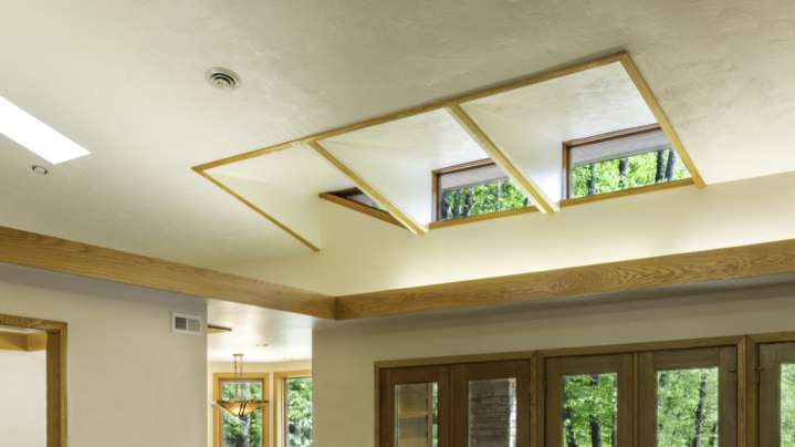 Contractor Shares Horrible Leaky Roof Video On Reddit: 'That Poor Poor Homeowner'