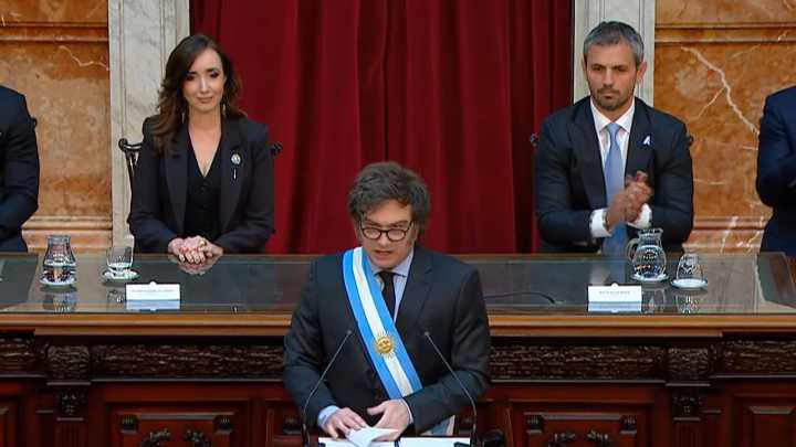 El Gobierno prepara el llamado a extraordinarias y busca blindar la reforma laboral en el Congreso