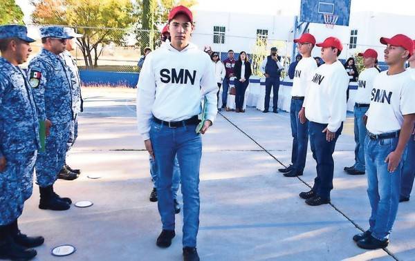 Liberan la cartilla militar a 11 soldados